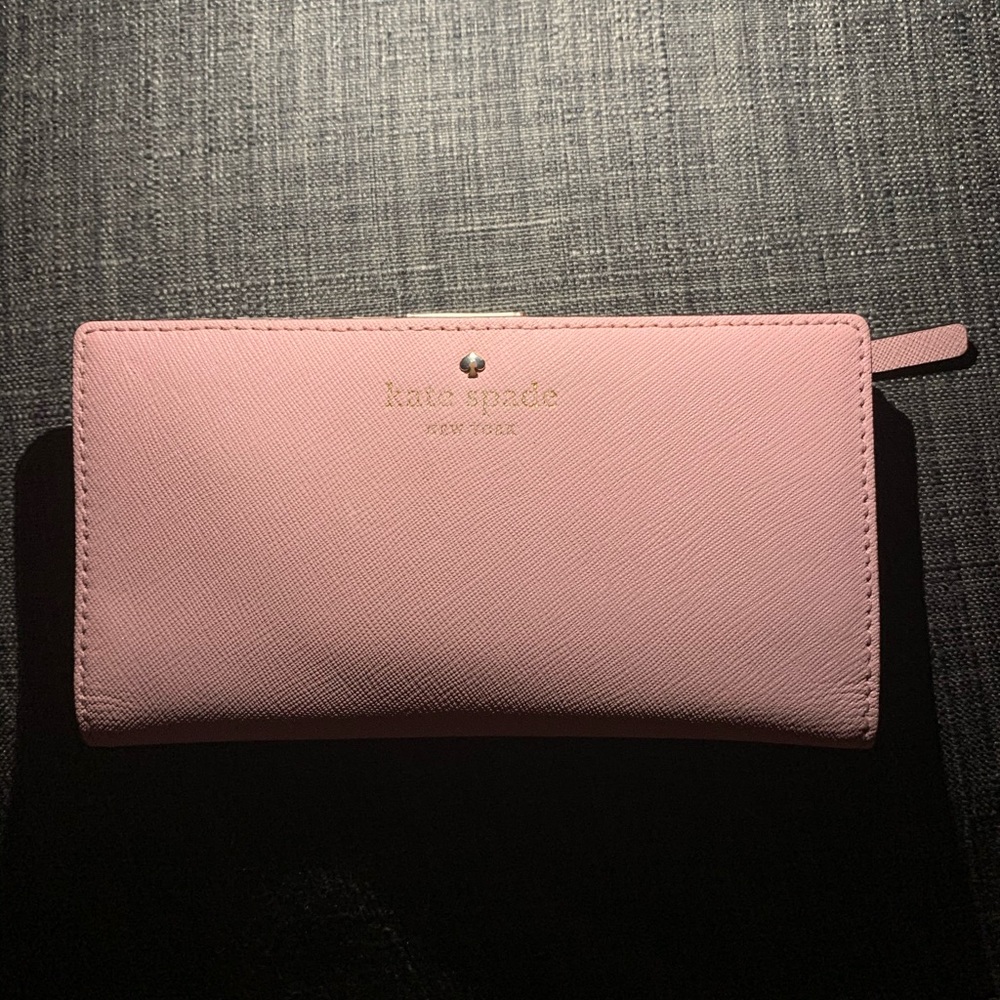 Kate Spade Bifold wallet